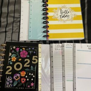 Happy Planner 2025 (black cover with flowers) comes with extra items.